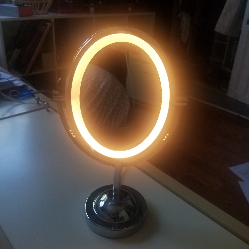**(BUY 2 + 1 FREE)** Medium Vanity Light Mirror